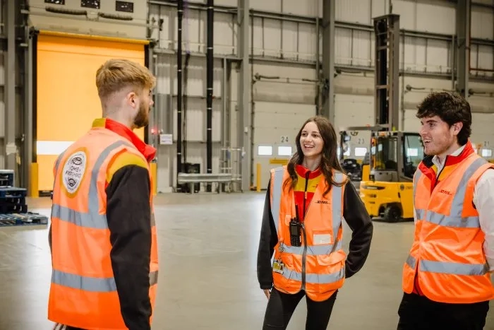 People in DHL
