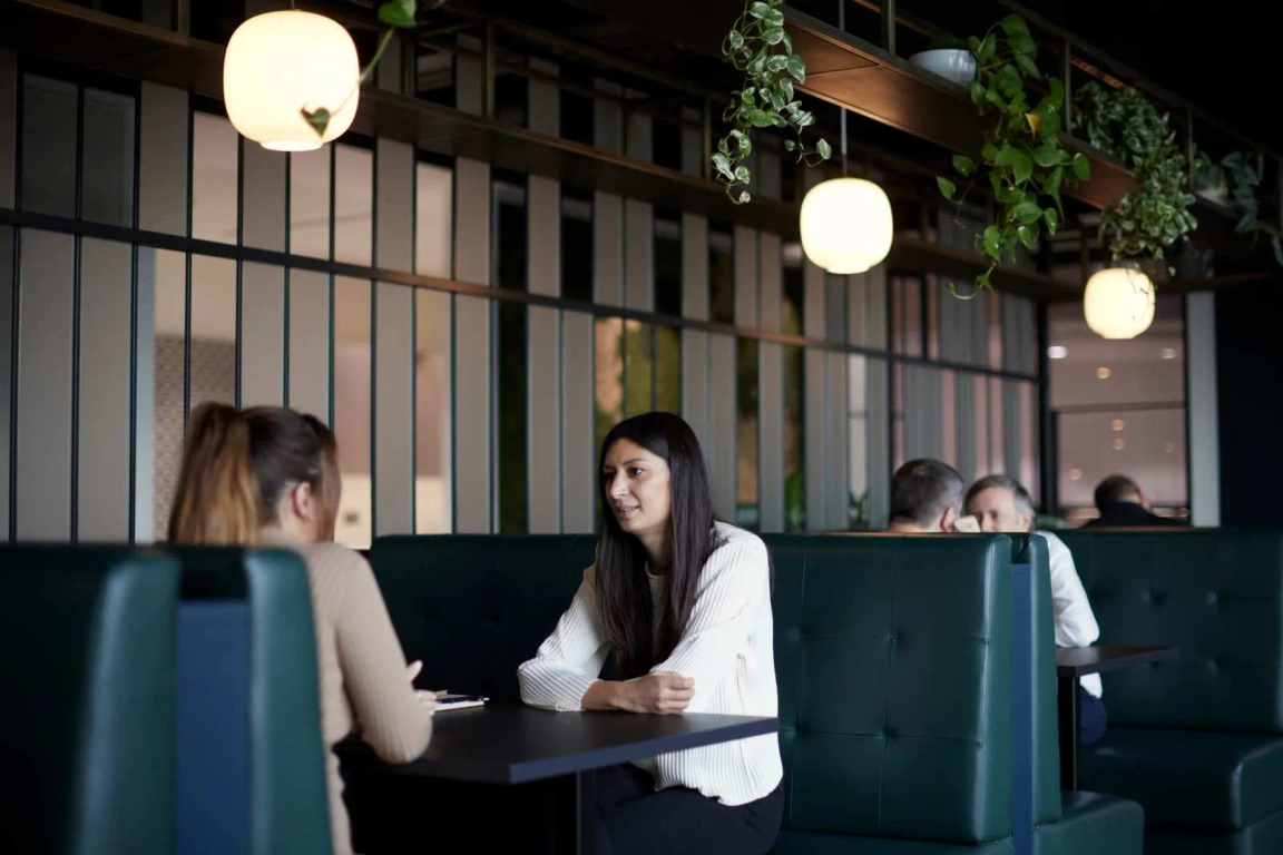 Meeting hub