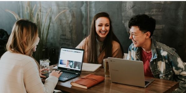 Banner for Help for international students- how to find and apply for work experience in the UK